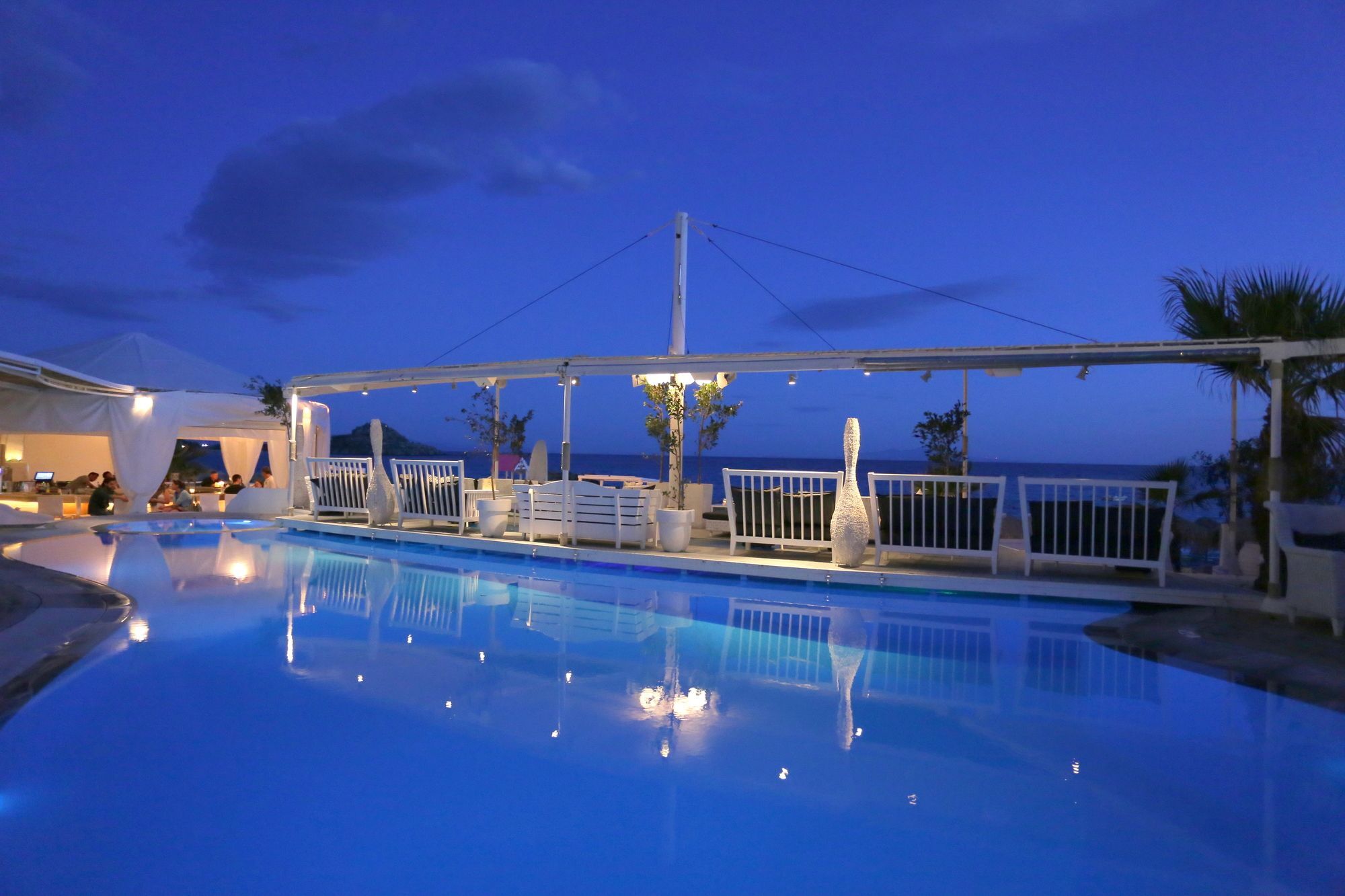 Mykonos Dove Beachfront Hotel Platys Gialos  Екстериор снимка